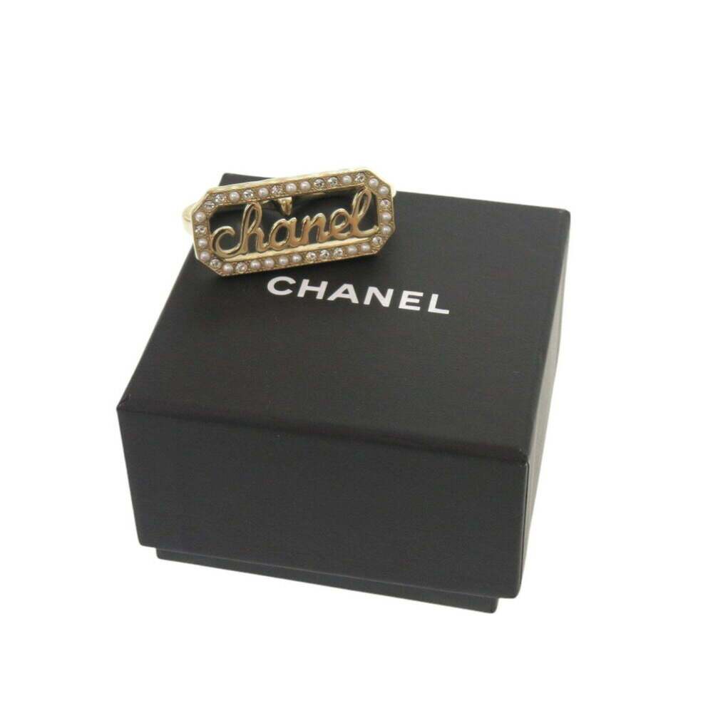 CHANEL Authentic Gold Pearl Ring - Picture 3 of 9